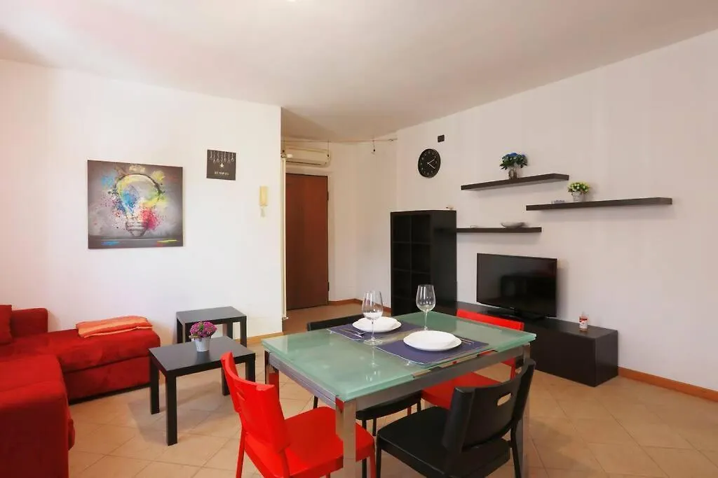 Quercegrossa 10 Apartment Italy