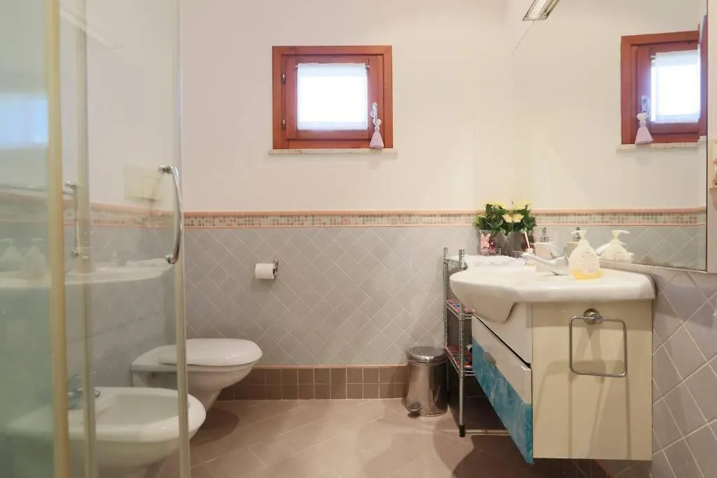 Quercegrossa 10 Apartment