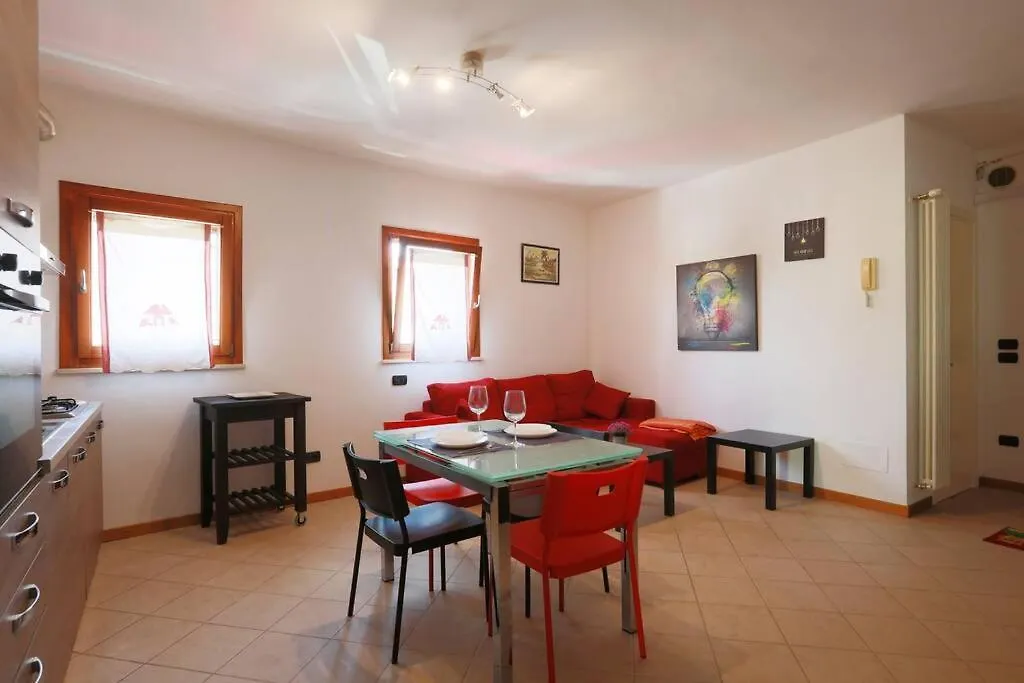Quercegrossa 10 Apartment